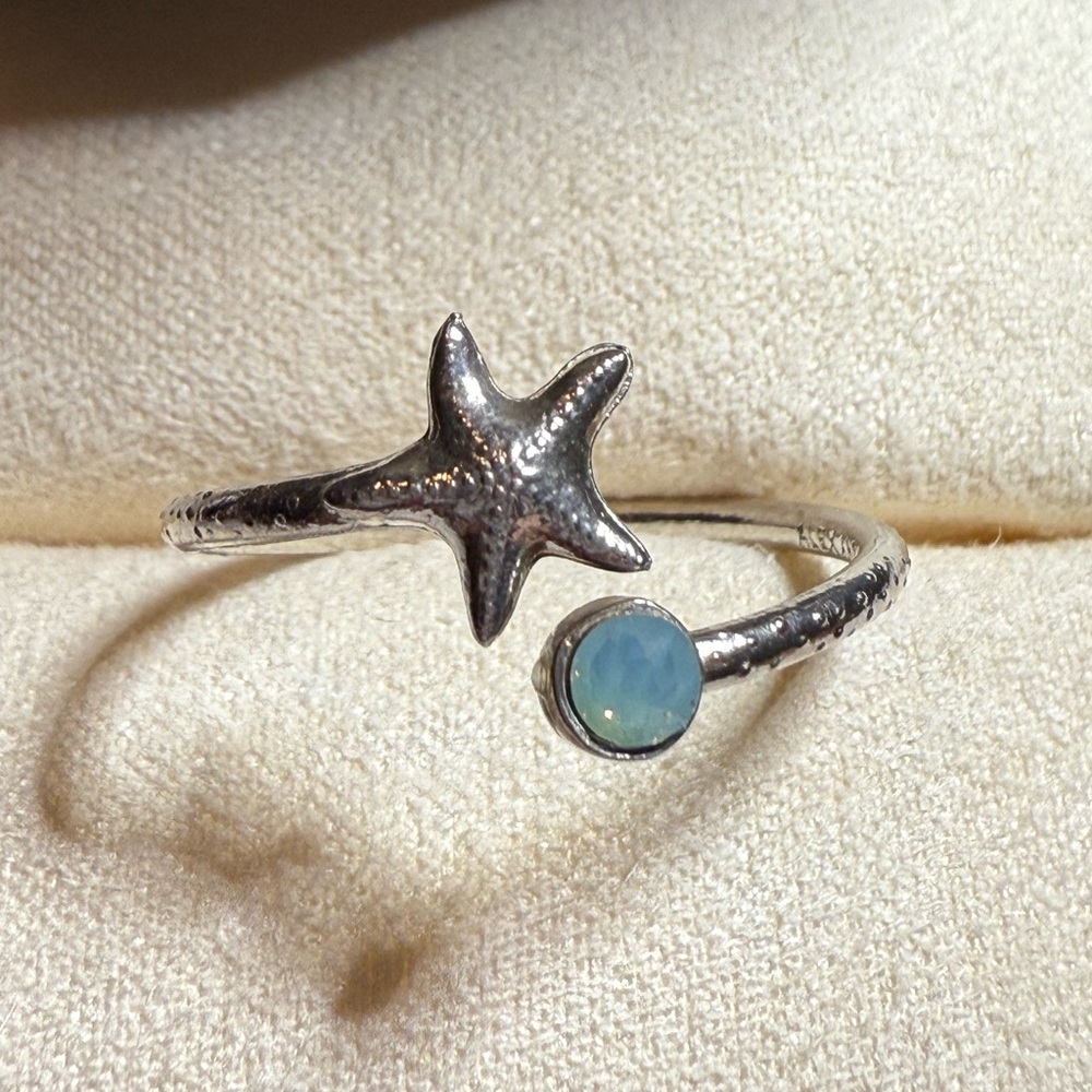 Alex and Ani expandable ring